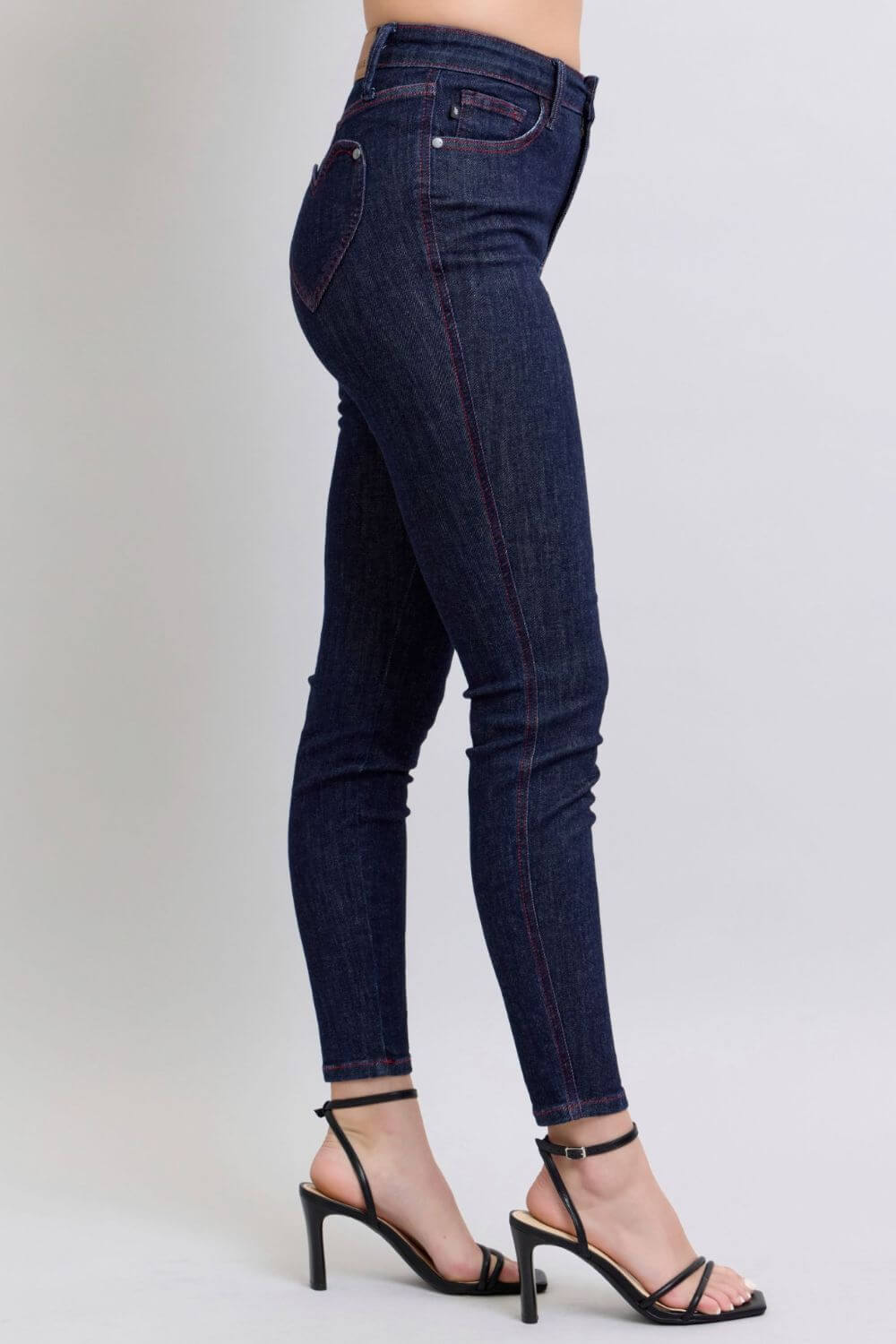 Judy Blue full-size skinny jeans with heart-shaped back pockets, offering a flattering fit and playful design, available at 6i6.com