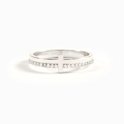 925 Sterling Silver Cross Ring for women from 6i6.com, a timeless and symbolic piece of jewelry for everyday wear or special occasions.