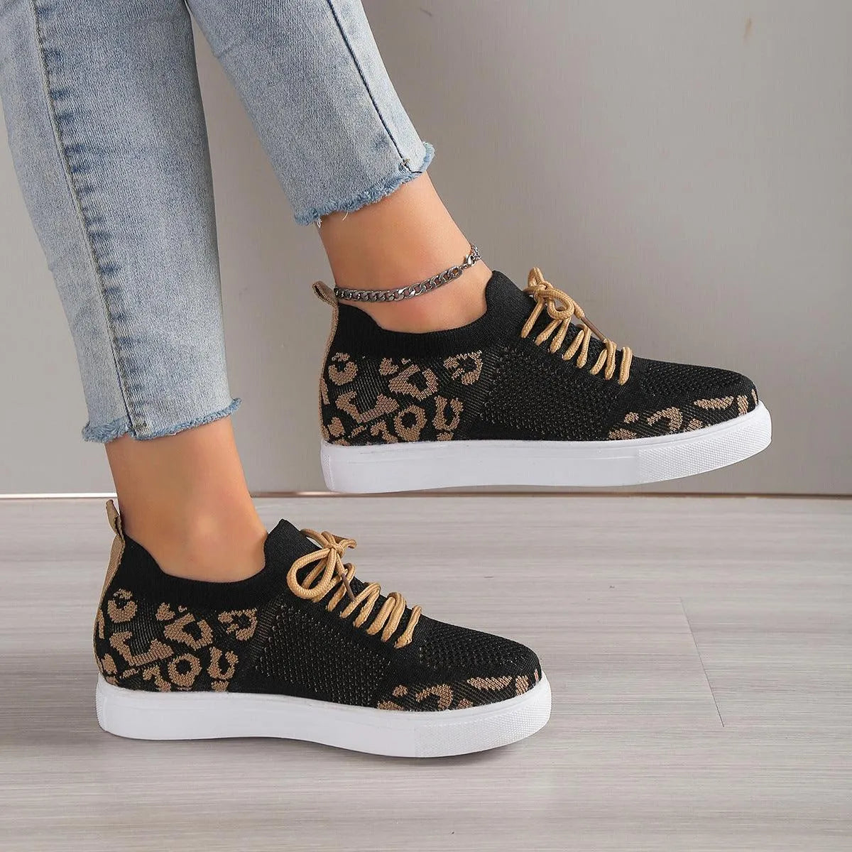 Lace-Up Leopard Flat Sneakers - 6i6