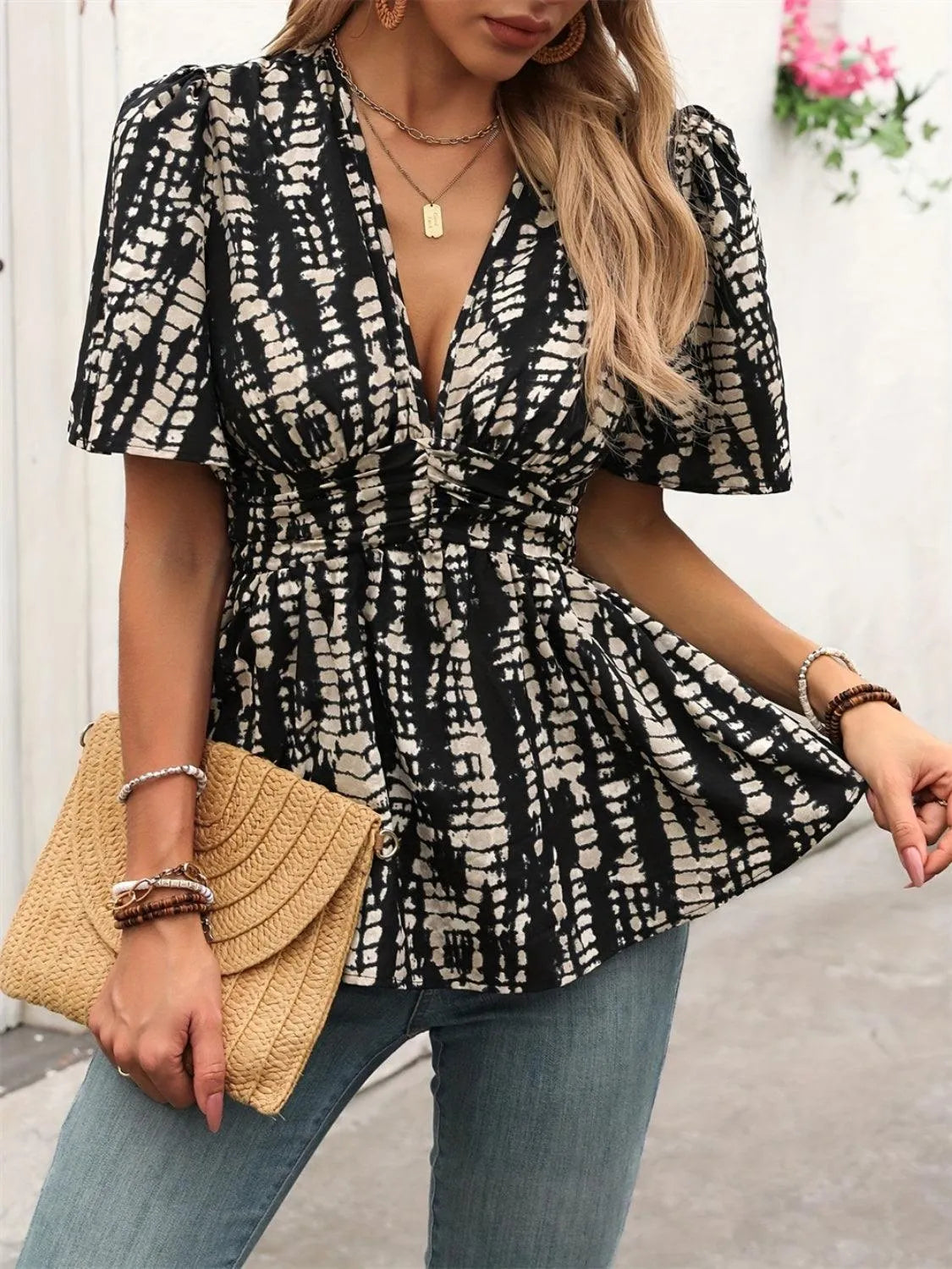 Printed V-Neck Half Sleeve Blouse - 6i6