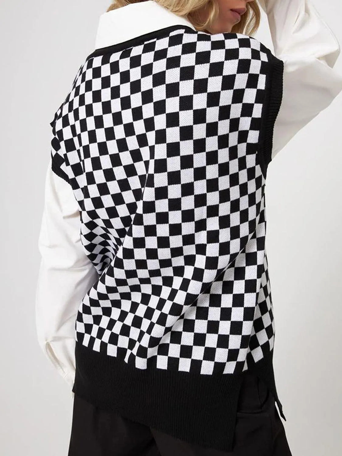 Full Size Checkered V-Neck Cap Sleeve Sweater - 6i6