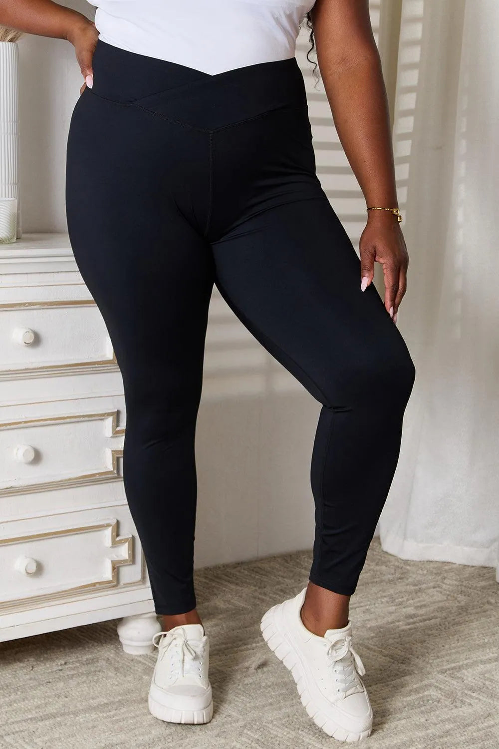 Basic Bae V-Waistband Sports Leggings - 6i6