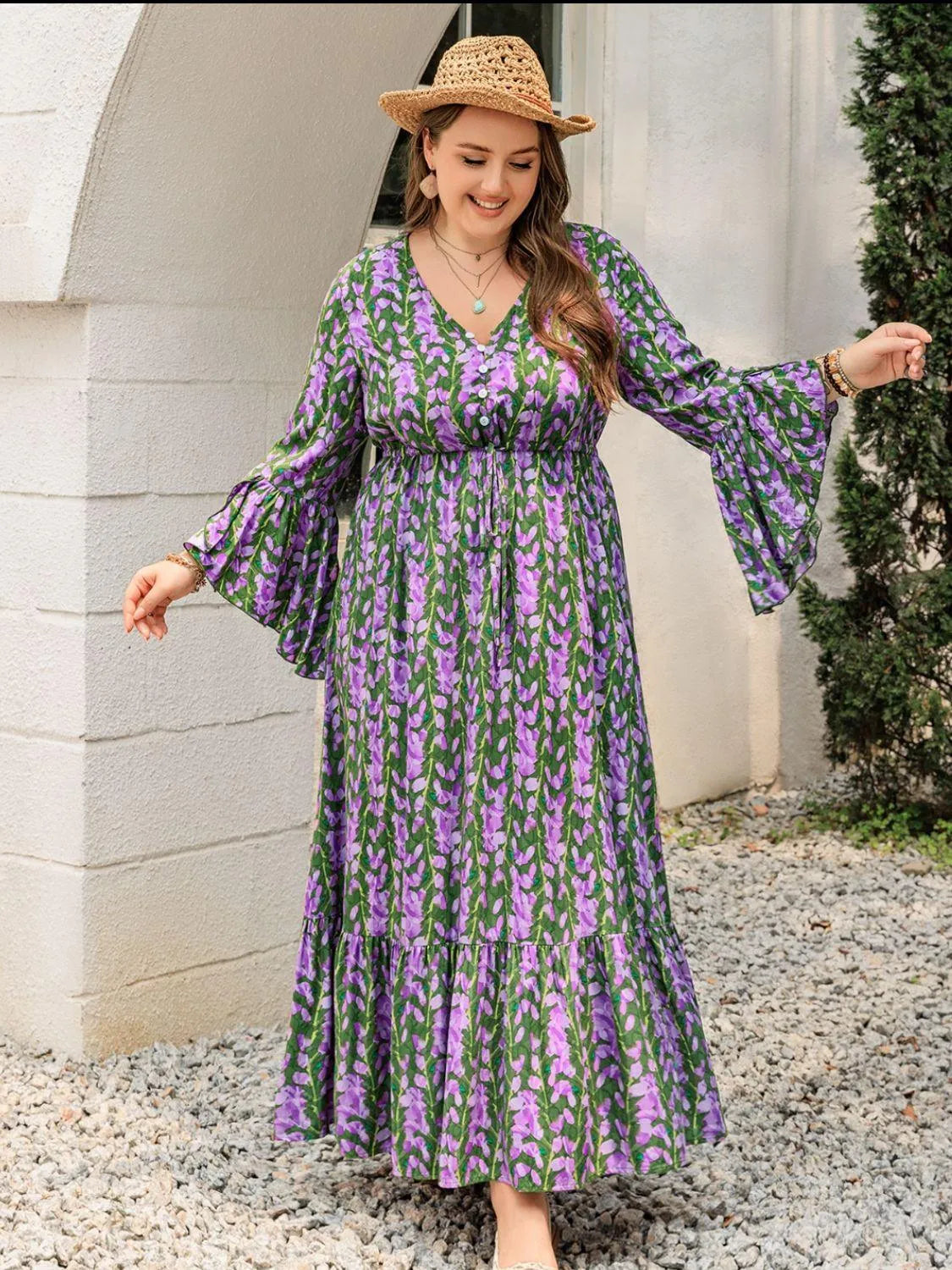 Plus Size Printed V-Neck Long Sleeve Maxi Dress - 6i6