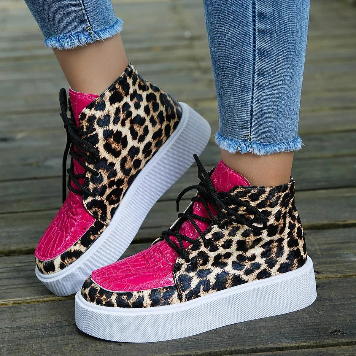 PU Leather Leopard Platform Sneakers - 6i6