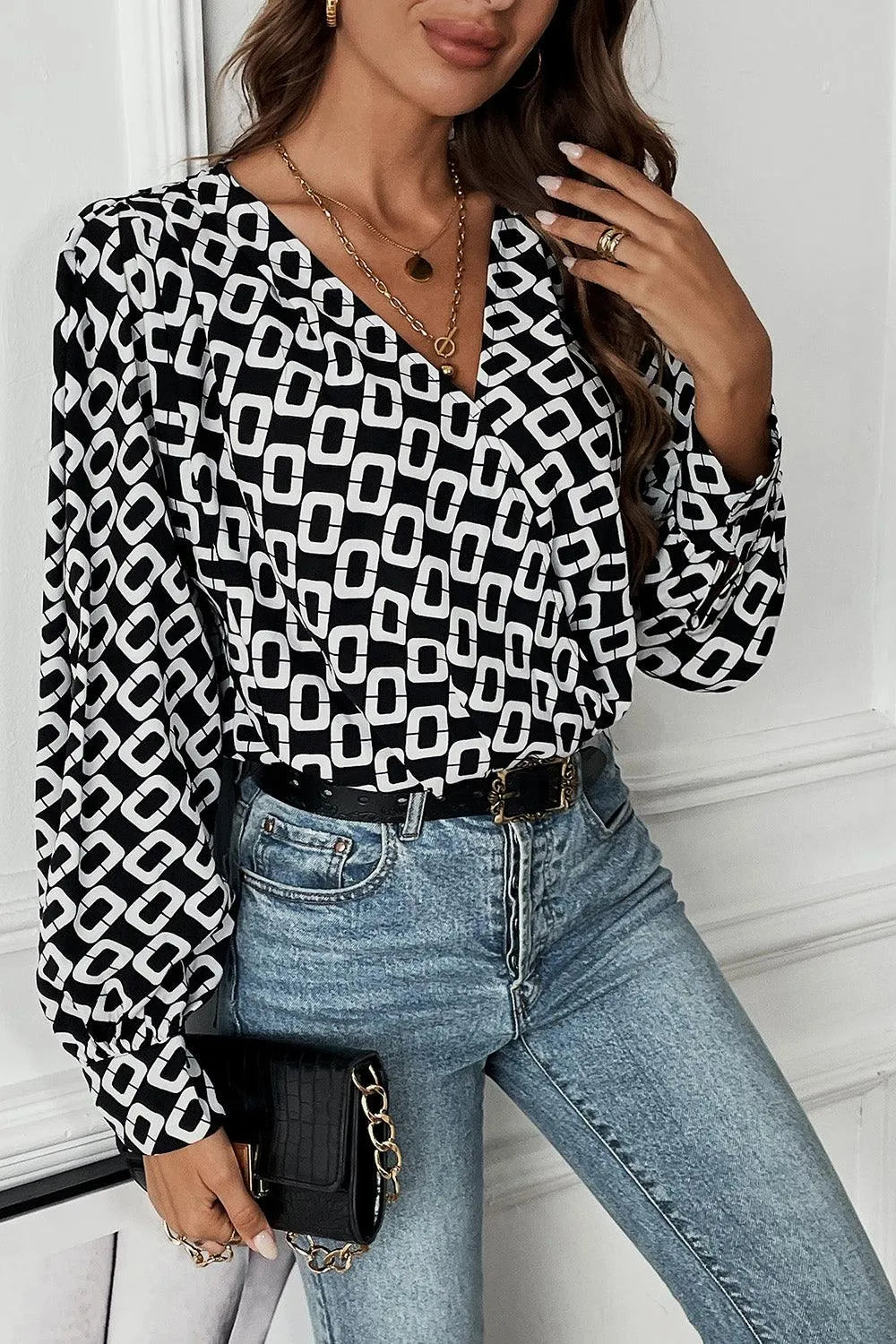 Geometric V-Neck Long Sleeve Blouse - 6i6