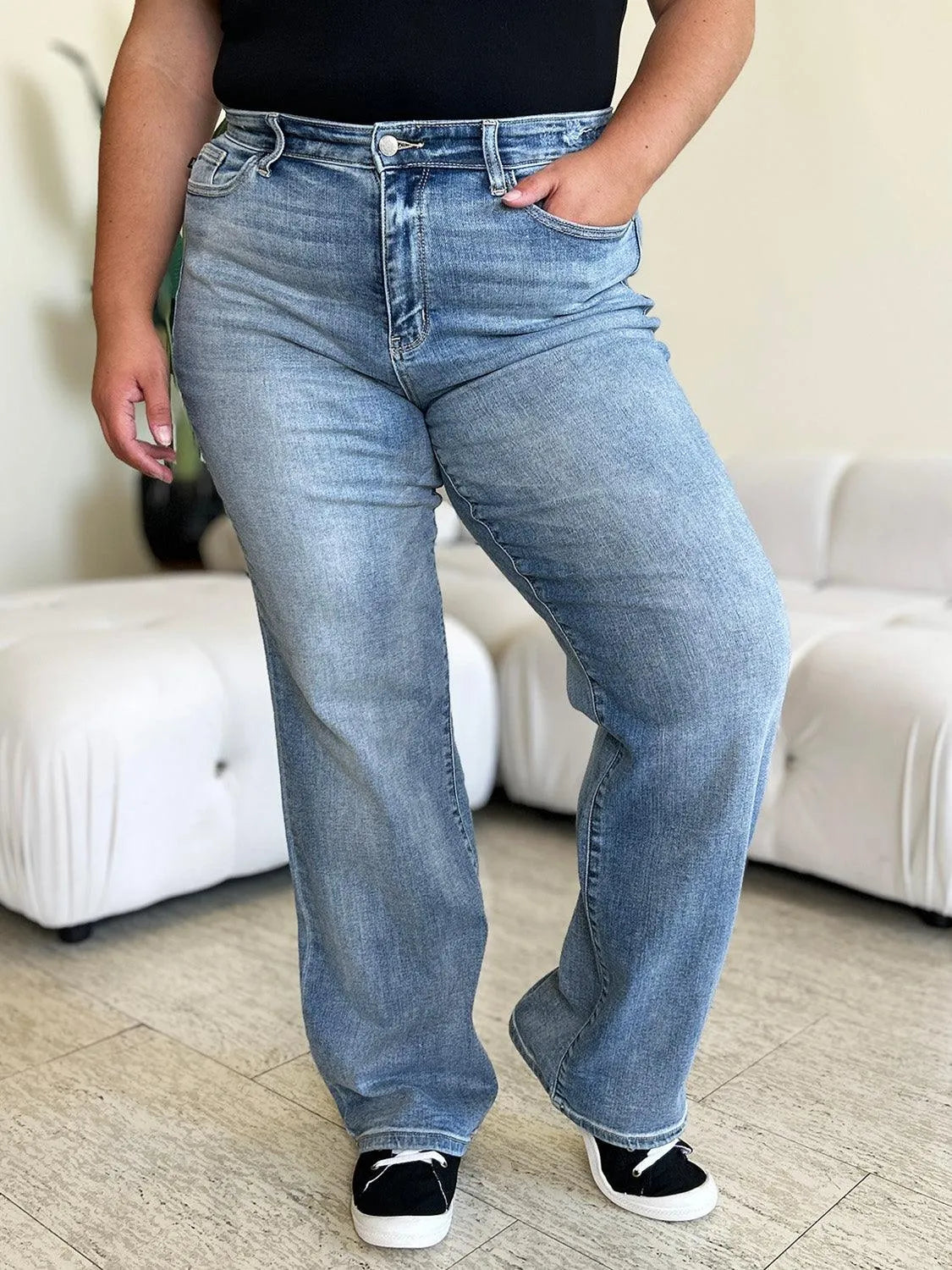 Judy Blue Full Size High Waist Straight Jeans - 6i6