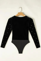 Pearl Detail V-Neck Long Sleeve Bodysuit - 6i6