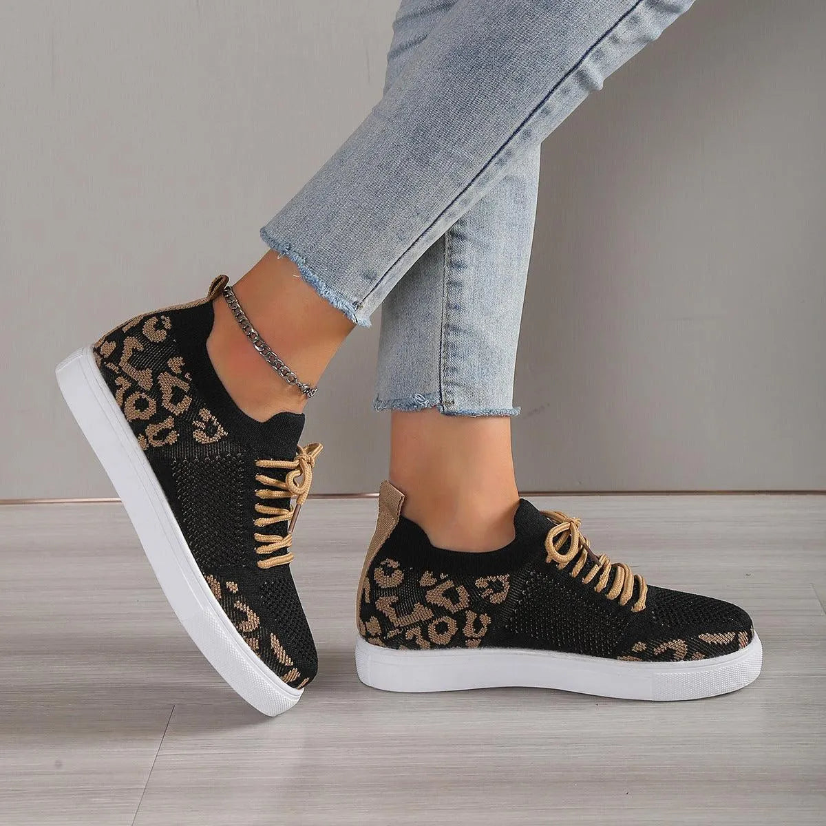 Lace-Up Leopard Flat Sneakers - 6i6