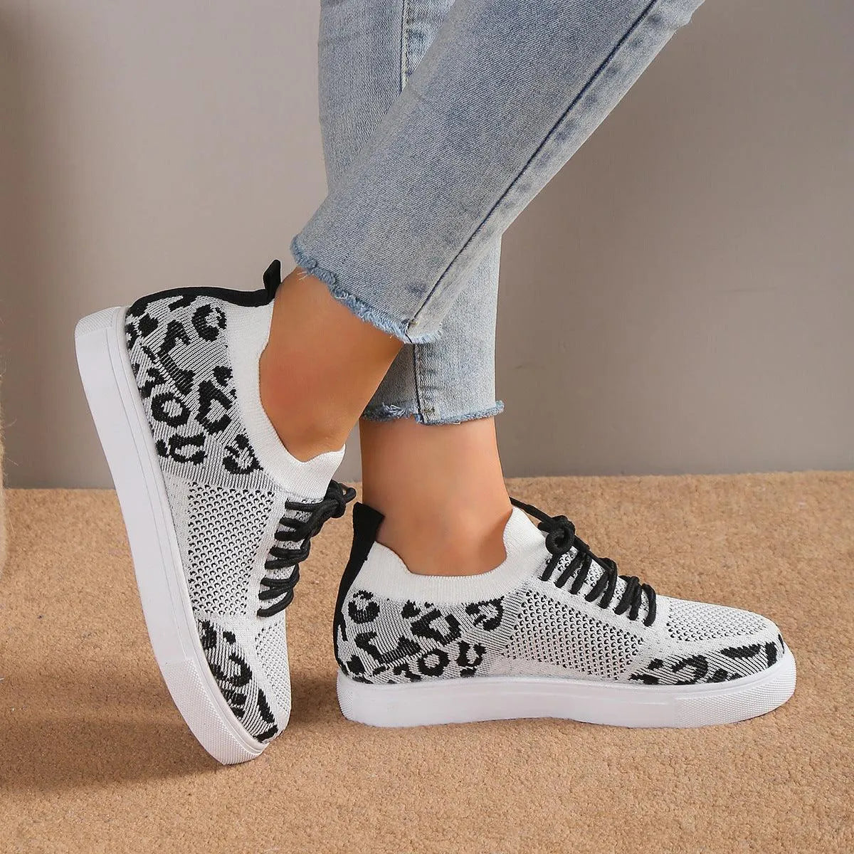 Lace-Up Leopard Flat Sneakers - 6i6