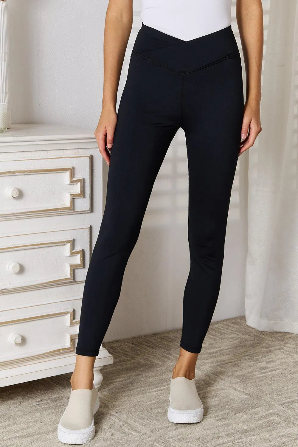 Basic Bae V-Waistband Sports Leggings - 6i6