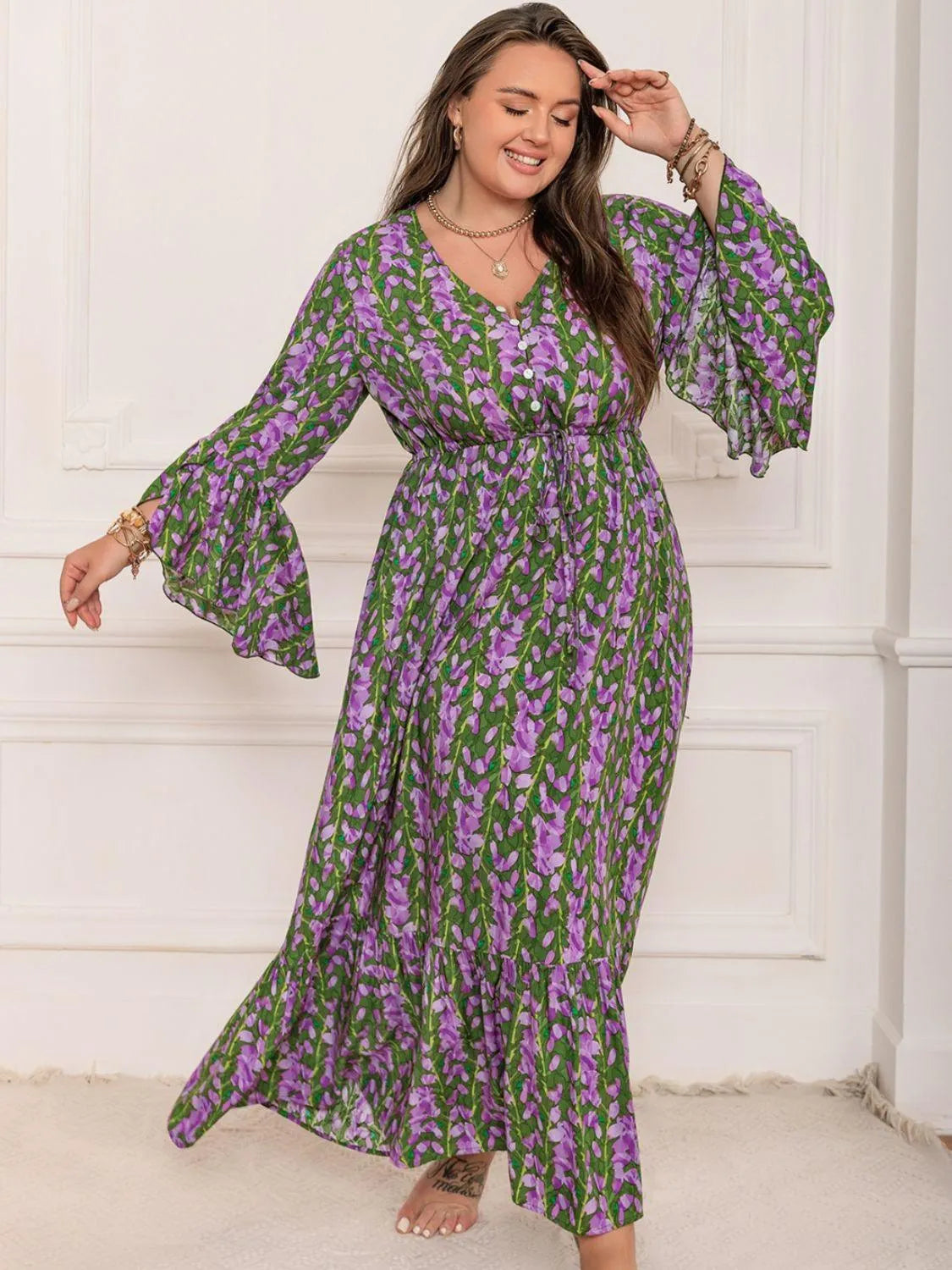 Plus Size Printed V-Neck Long Sleeve Maxi Dress - 6i6