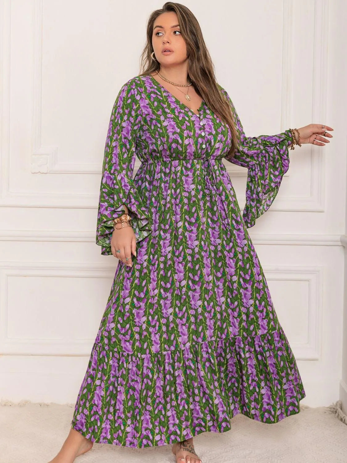 Plus Size Printed V-Neck Long Sleeve Maxi Dress - 6i6