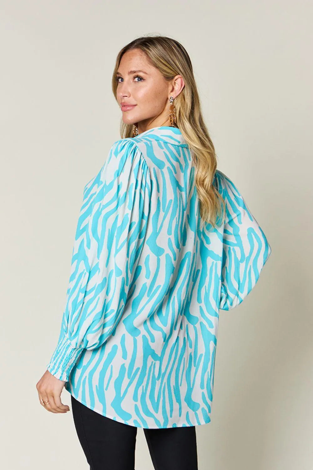 Double Take Full Size Printed Smocked Long Sleeve Blouse - 6i6