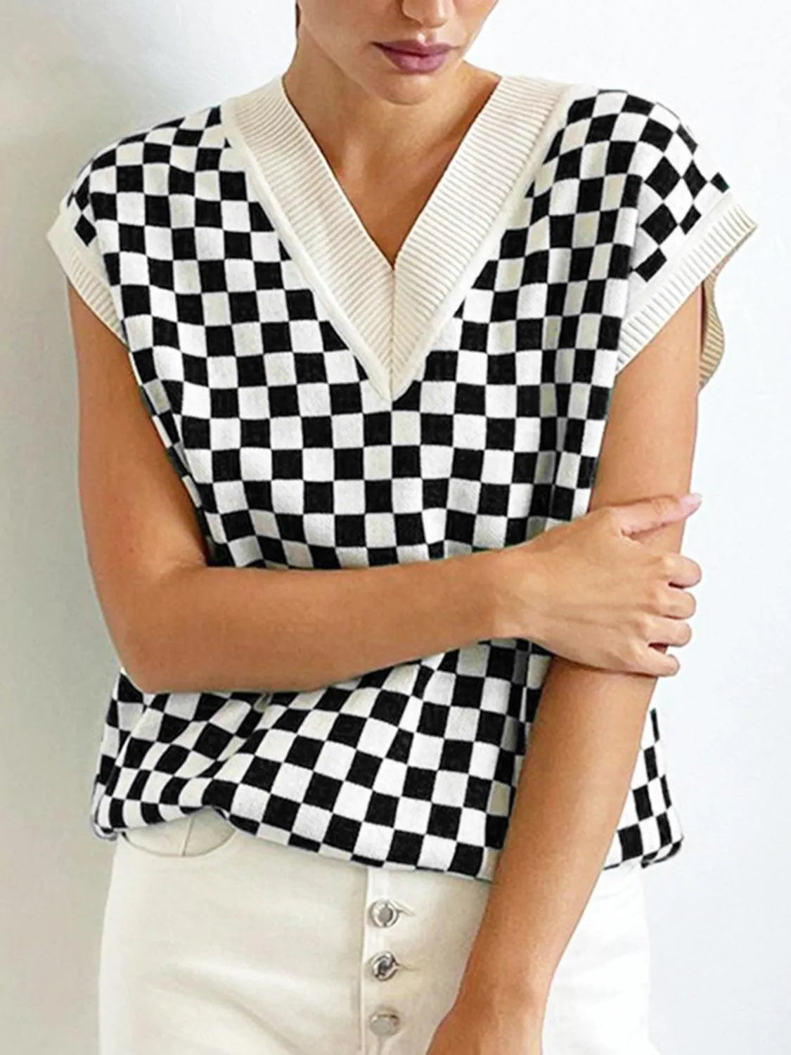 Full Size Checkered V-Neck Cap Sleeve Sweater - 6i6