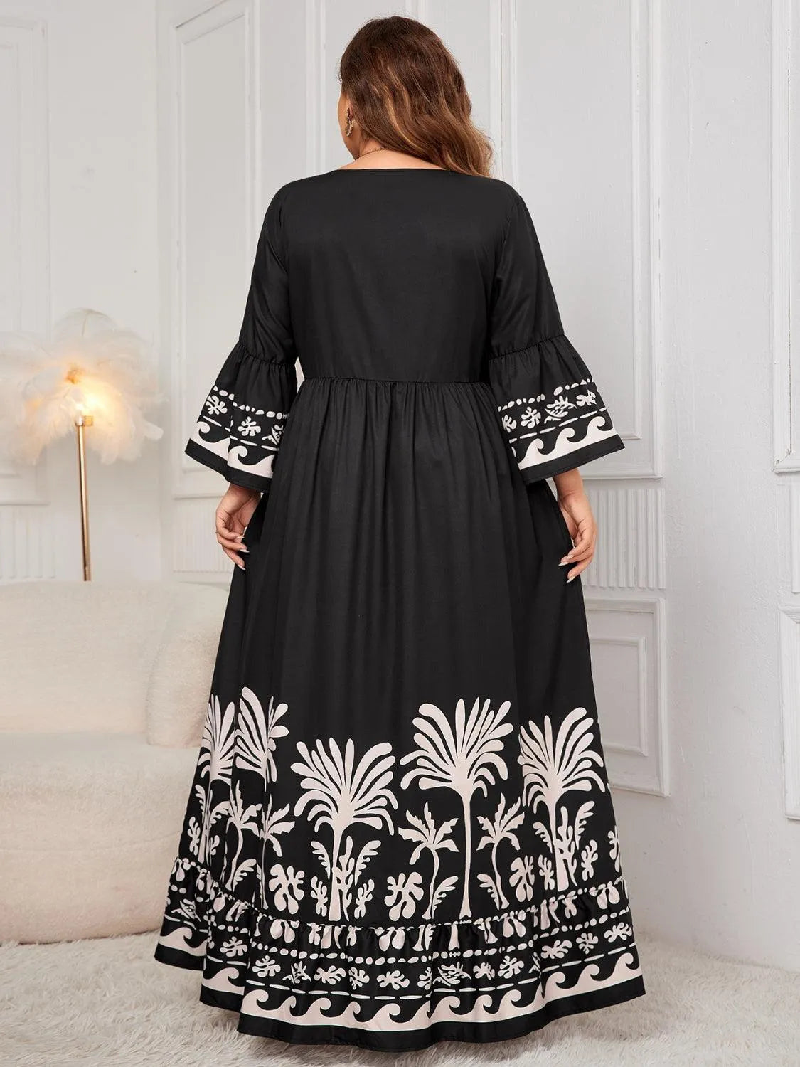 Plus Size Printed V-Neck Long Sleeve Maxi Dress - 6i6