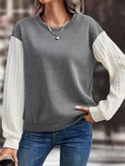 Contrast Round Neck Long Sleeve Sweatshirt - 6i6