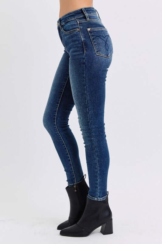 Judy Blue full-size run mid-rise waist skinny jeans with thermal lining for extra warmth and a flattering fit, available at 6i6.com