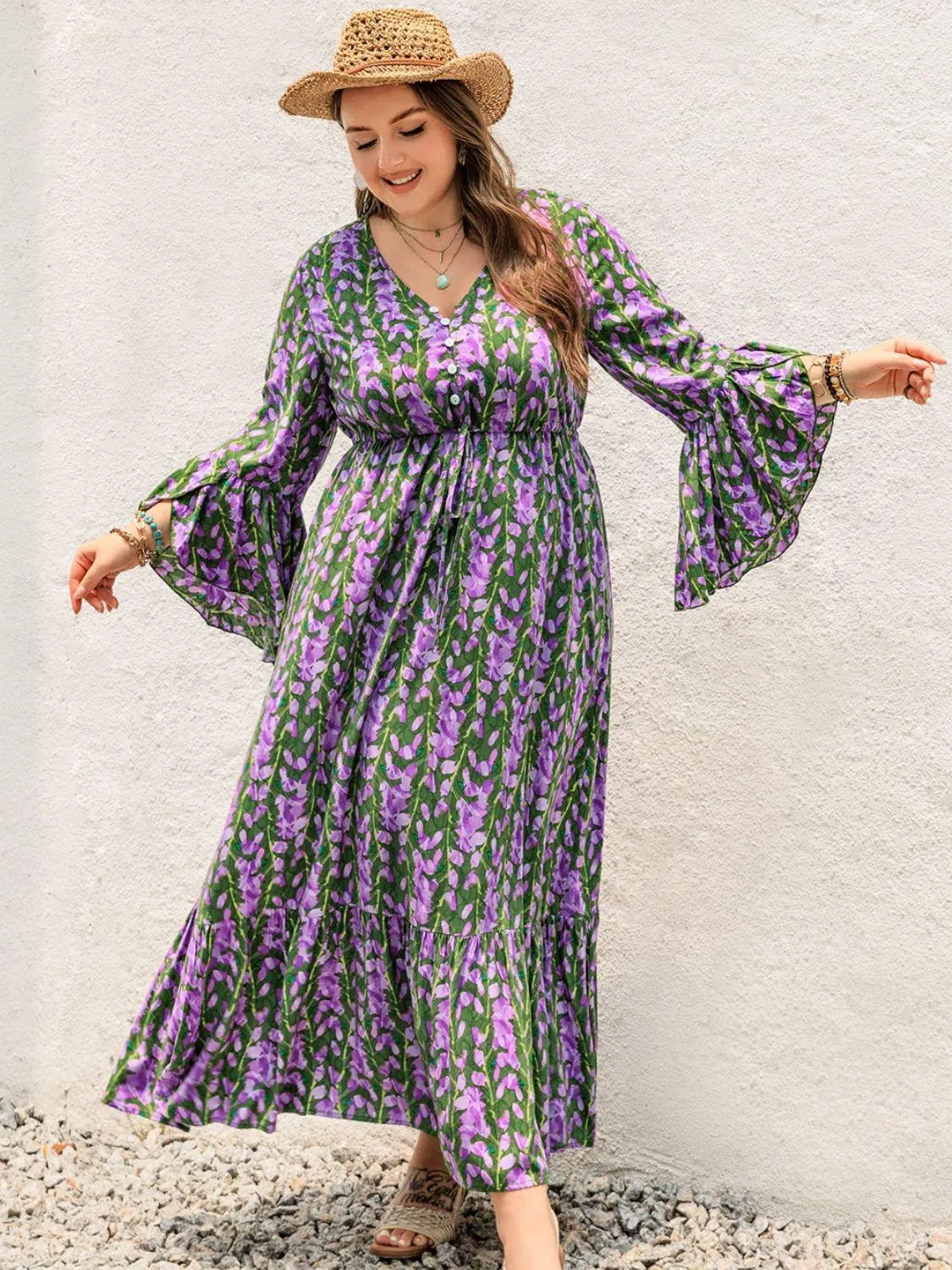 Plus Size Printed V-Neck Long Sleeve Maxi Dress - 6i6