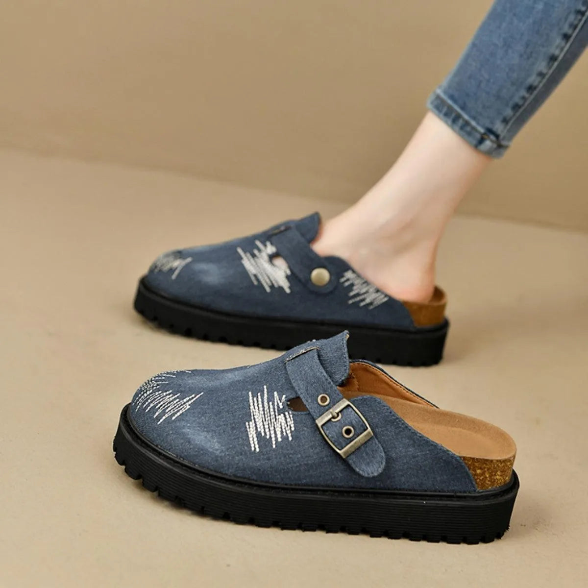 Round Toe Platform Loafers - 6i6