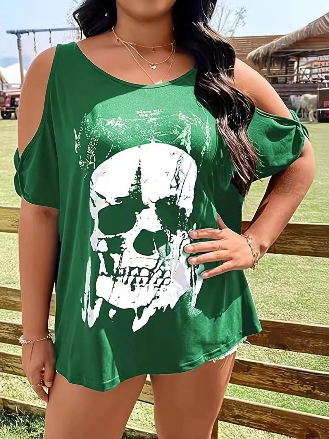 Plus Size Skeleton Graphic Round Neck Cold Shoulder T-Shirt - 6i6